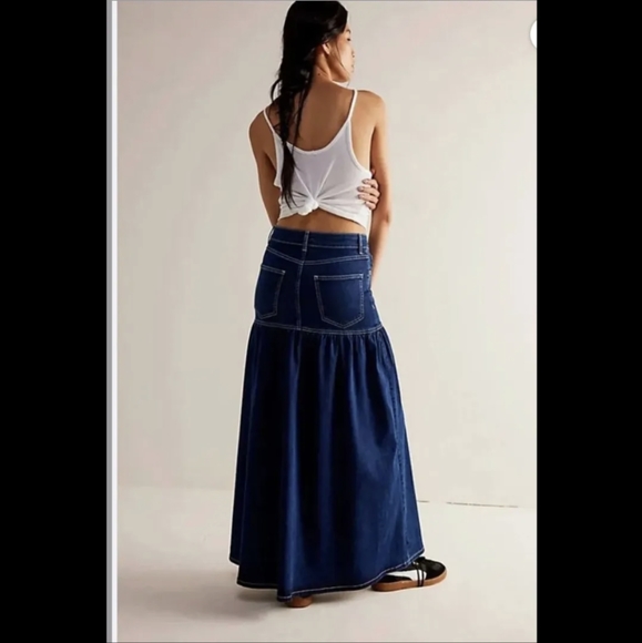 Free People Denim Maxi Skirt Women's Large Blue Stretch Skirt - Picture 2 of 3